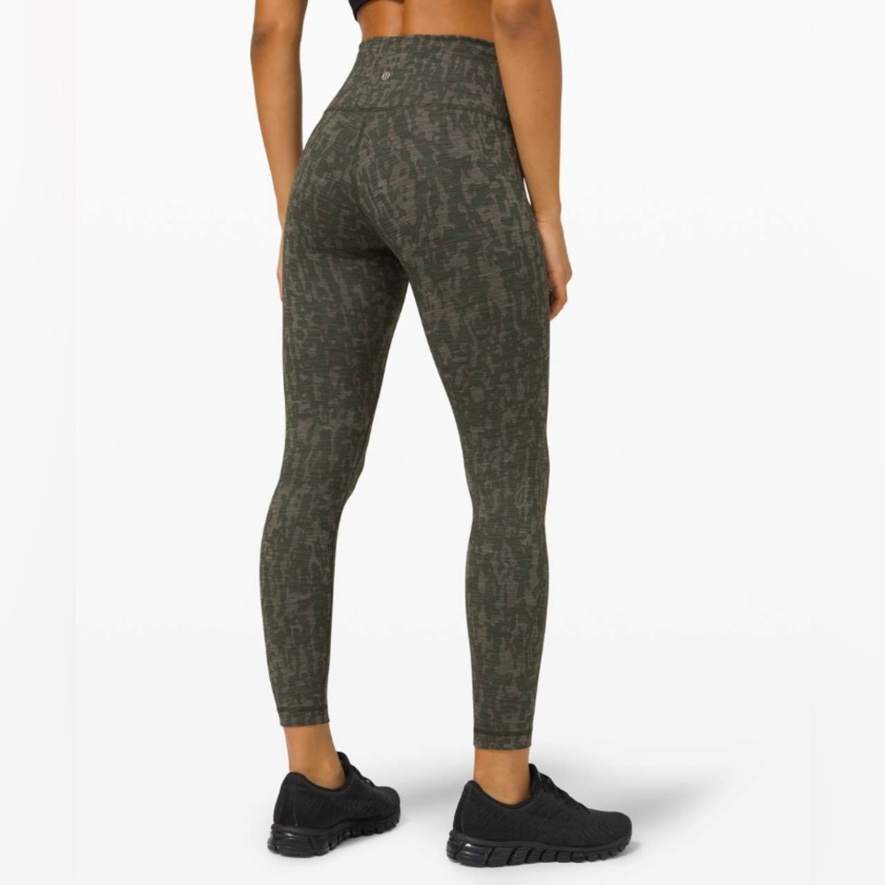 Lululemon Wunder Train High-Rise Tight 25”